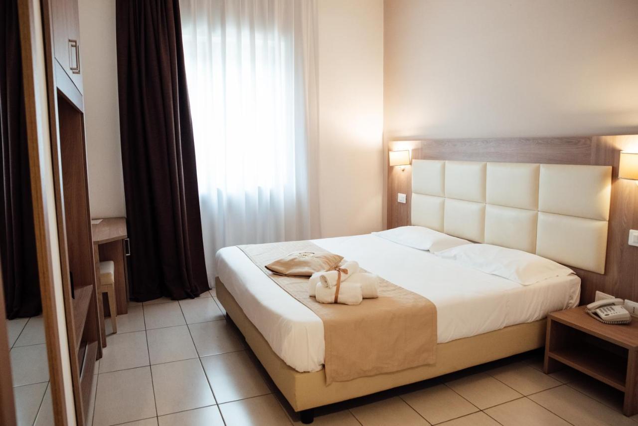 Hotel St. Giorgio Кастел Сан Джорджо Екстериор снимка